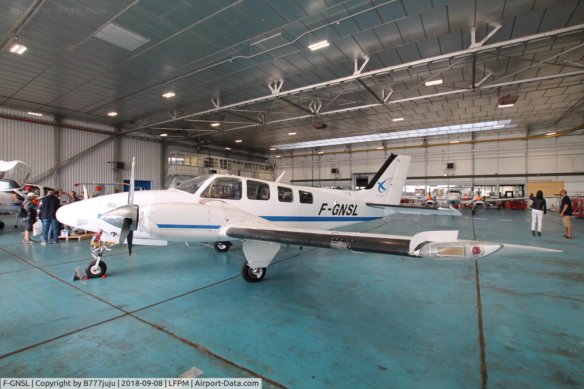 F-GNSL, 2001 Beech 58 Baron C/N TH-2006, at Melun