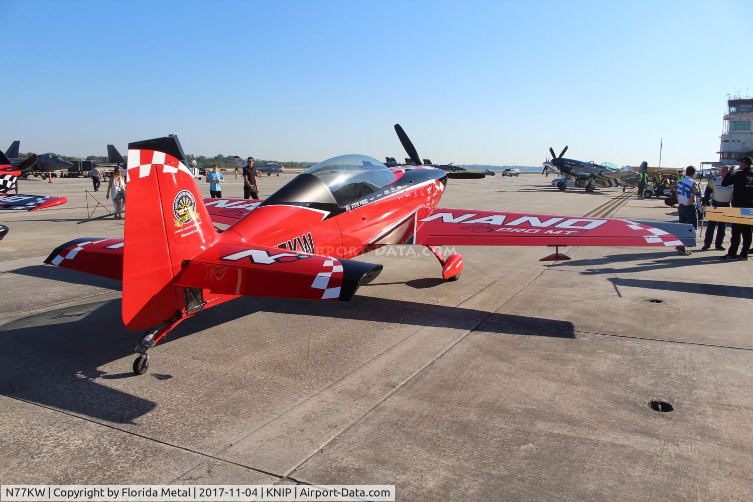 N77KW, 1997 Extra EA-300/L C/N 053, NAS JAX 2017