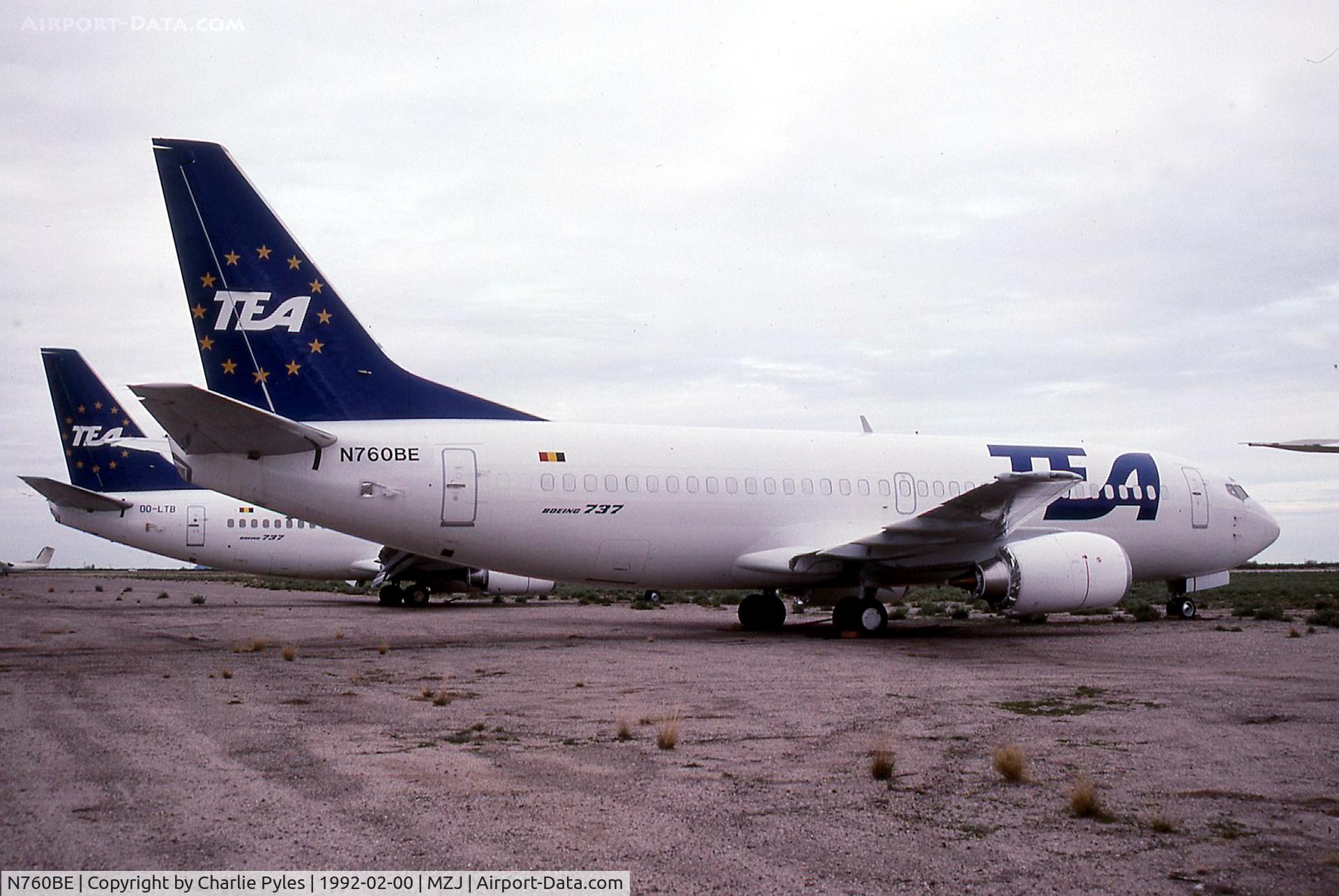 N760BE, 2005 Boeing 737-3M8 C/N 25017, OO-LTB also in photo both for TEA
