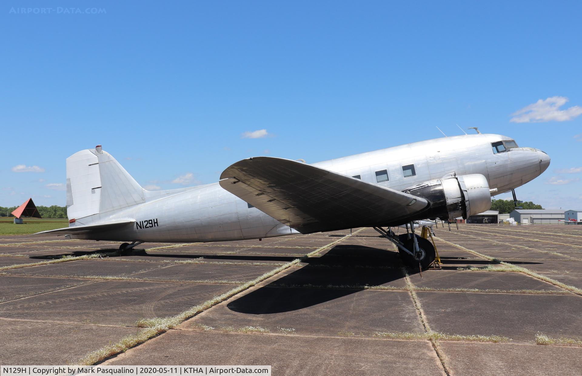 N129H, 1941 Douglas DC-3A C/N 4126, Douglas DC-3A