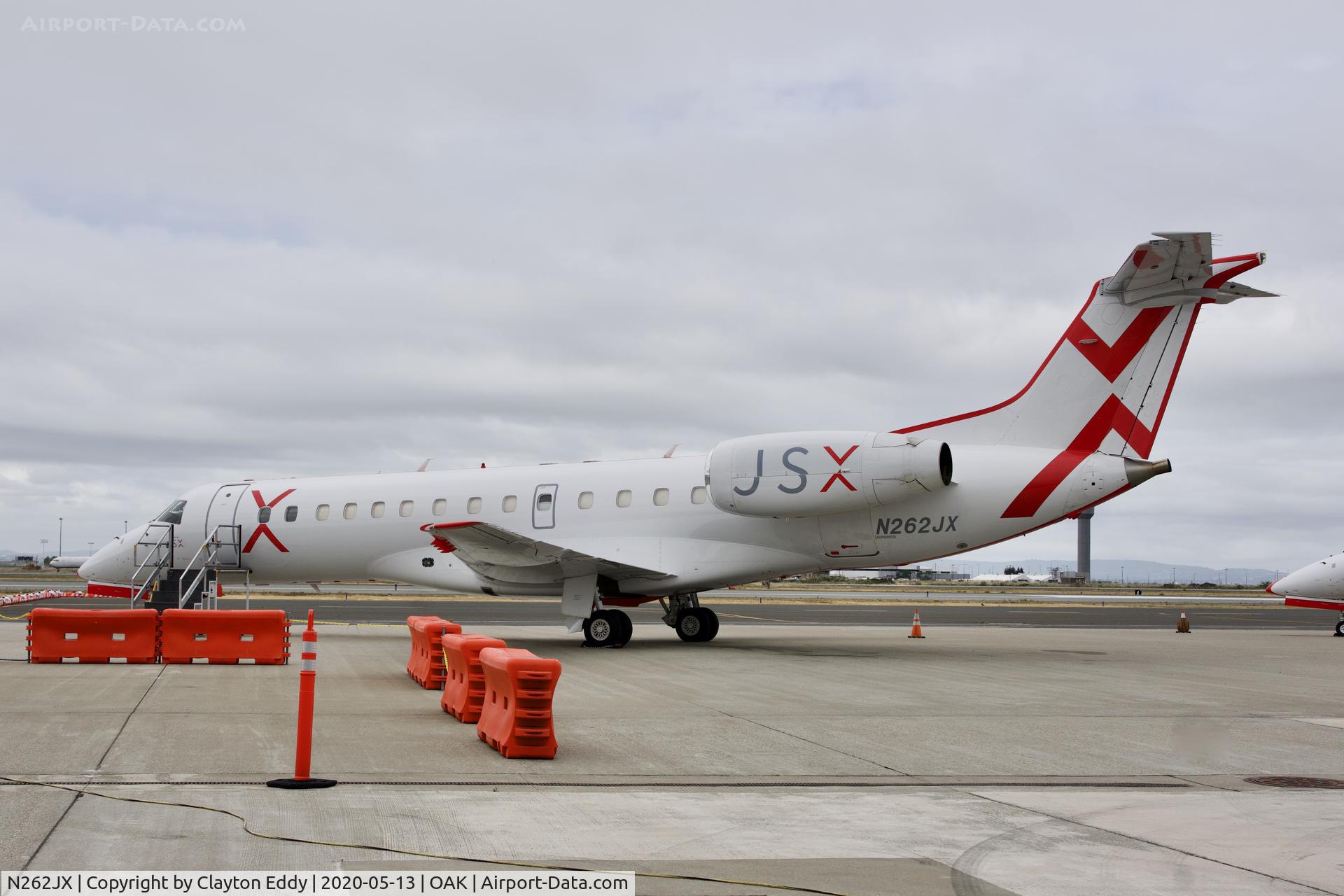 N262JX, 2001 Embraer ERJ-135LR (EMB-135LR) C/N 145533, Parked due to virus. North Field Oakland Airport 2020.