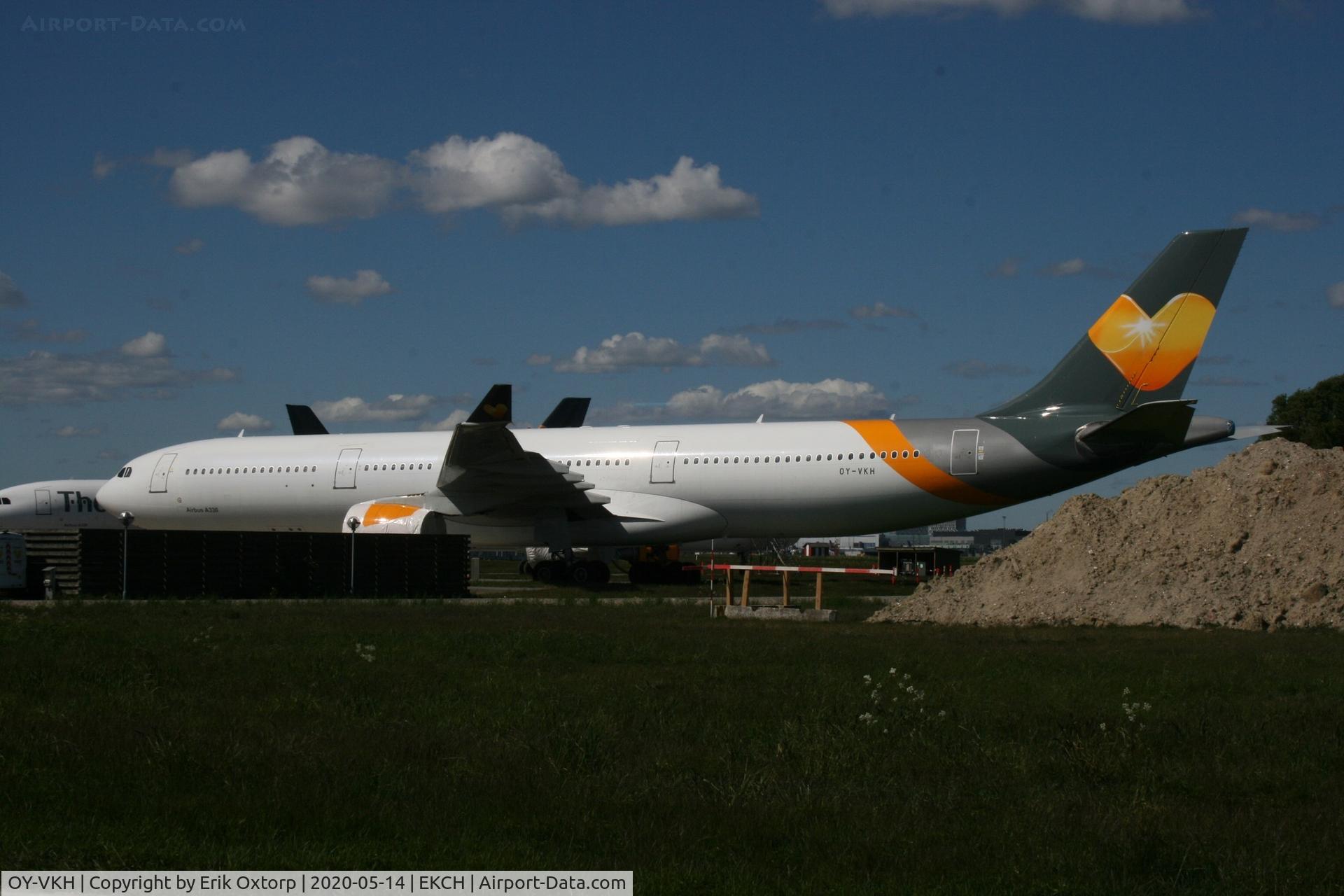 OY-VKH, 2000 Airbus A330-343X C/N 356, OY-VKH in CPH