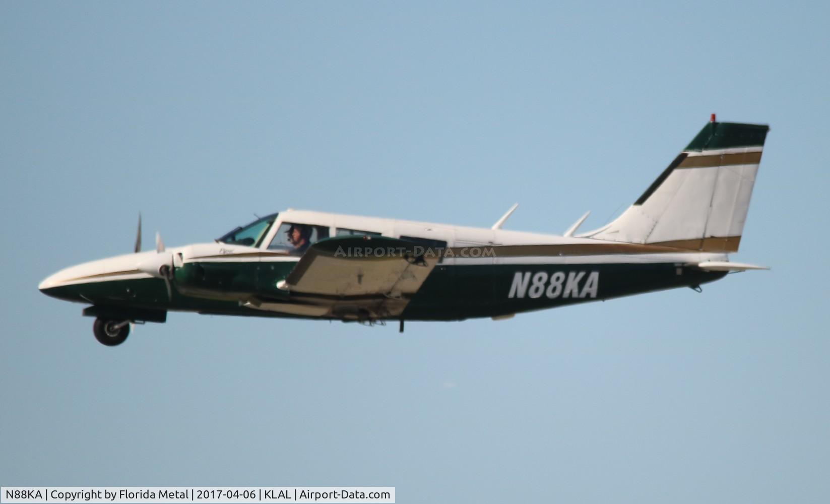 N88KA, 1972 Piper PA-34-200 C/N 34-7350029, Sun N Fun 2017