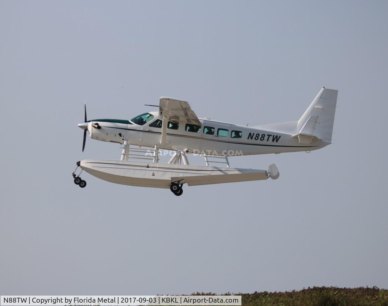 N88TW, 1998 Cessna 208 Caravan I C/N 20800292, Cleveland 2017