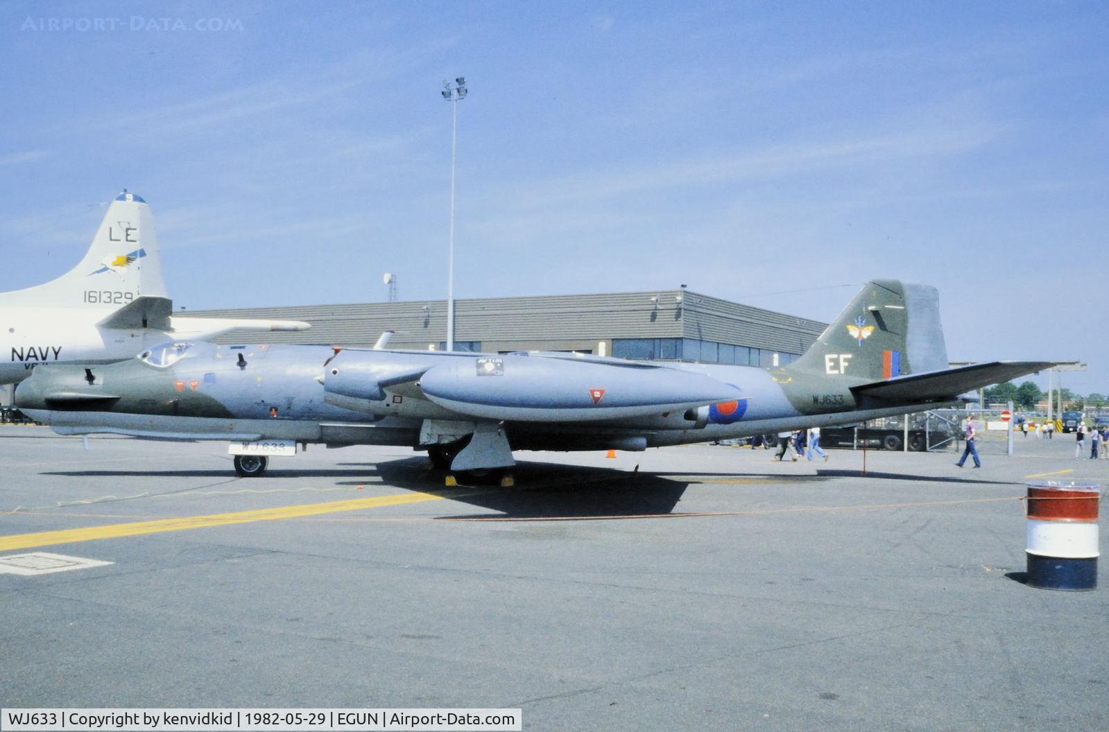 WJ633, 1954 English Electric Canberra T.17 C/N HP-200B, At the 1982 Mildenhall Air Fete.