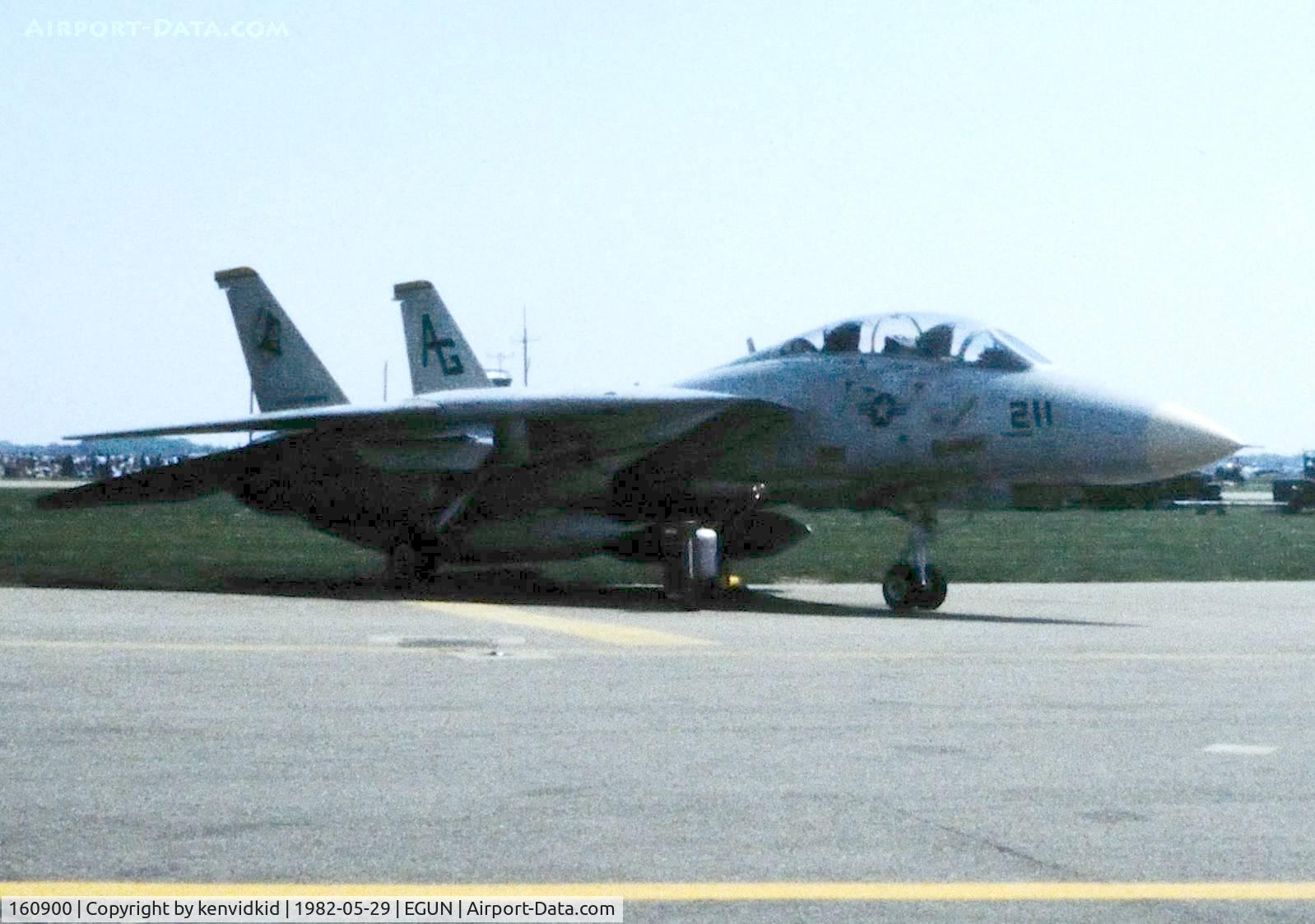 160900, Grumman F-14A Tomcat C/N 329, At the 1982 Mildenhall Air Fete.