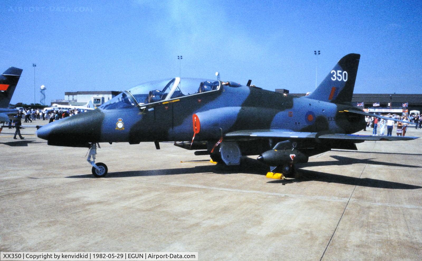 XX350, 1981 Hawker Siddeley Hawk T.1 C/N 199/312174, At the 1982 Mildenhall Air Fete.