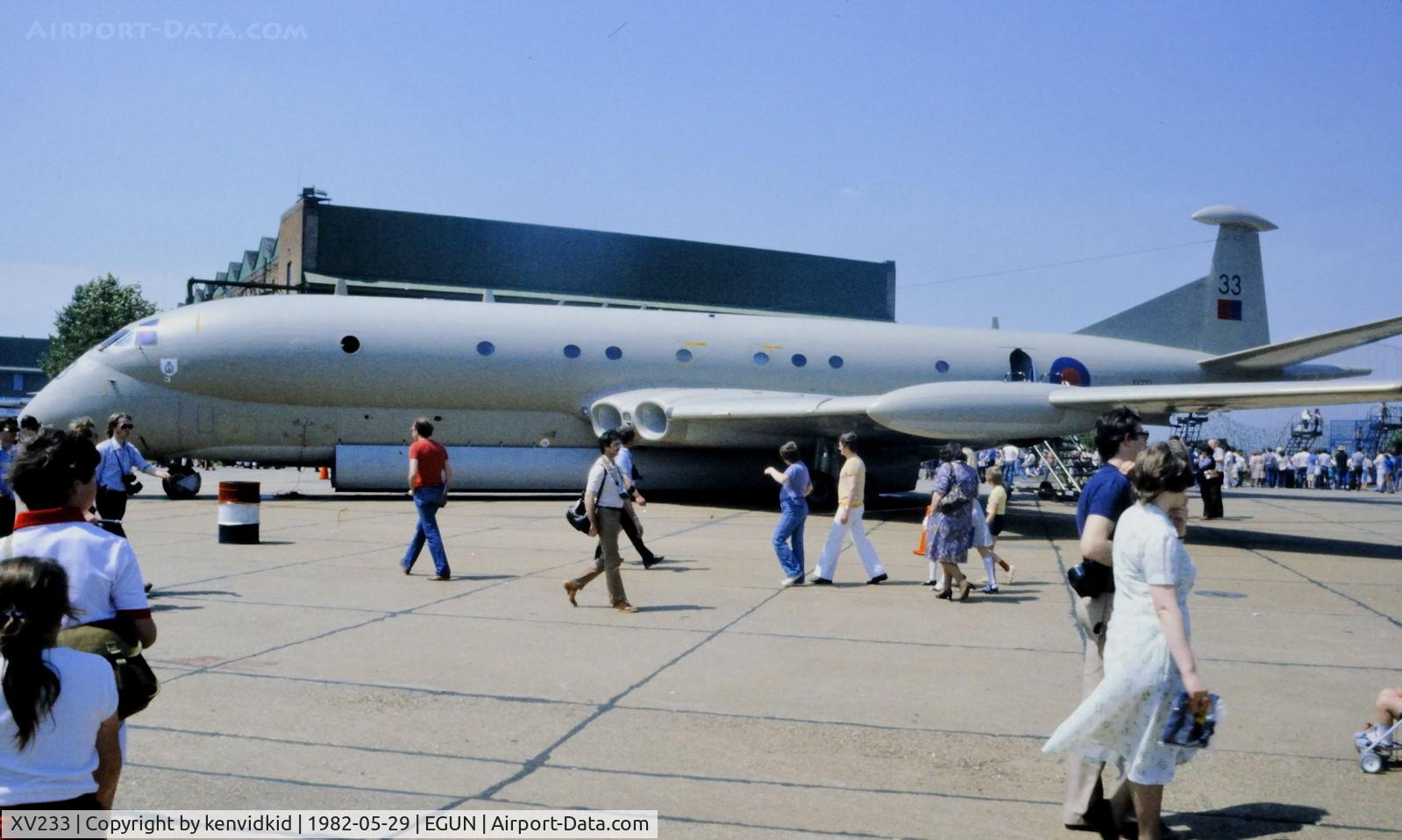 XV233, Hawker Siddeley Nimrod MR.1 C/N 8008, At the 1982 Mildenhall Air Fete.