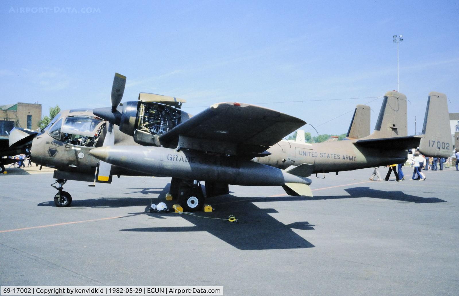 69-17002, 1969 Grumman OV-1D Mohawk C/N 17D, At the 1982 Mildenhall Air Fete.