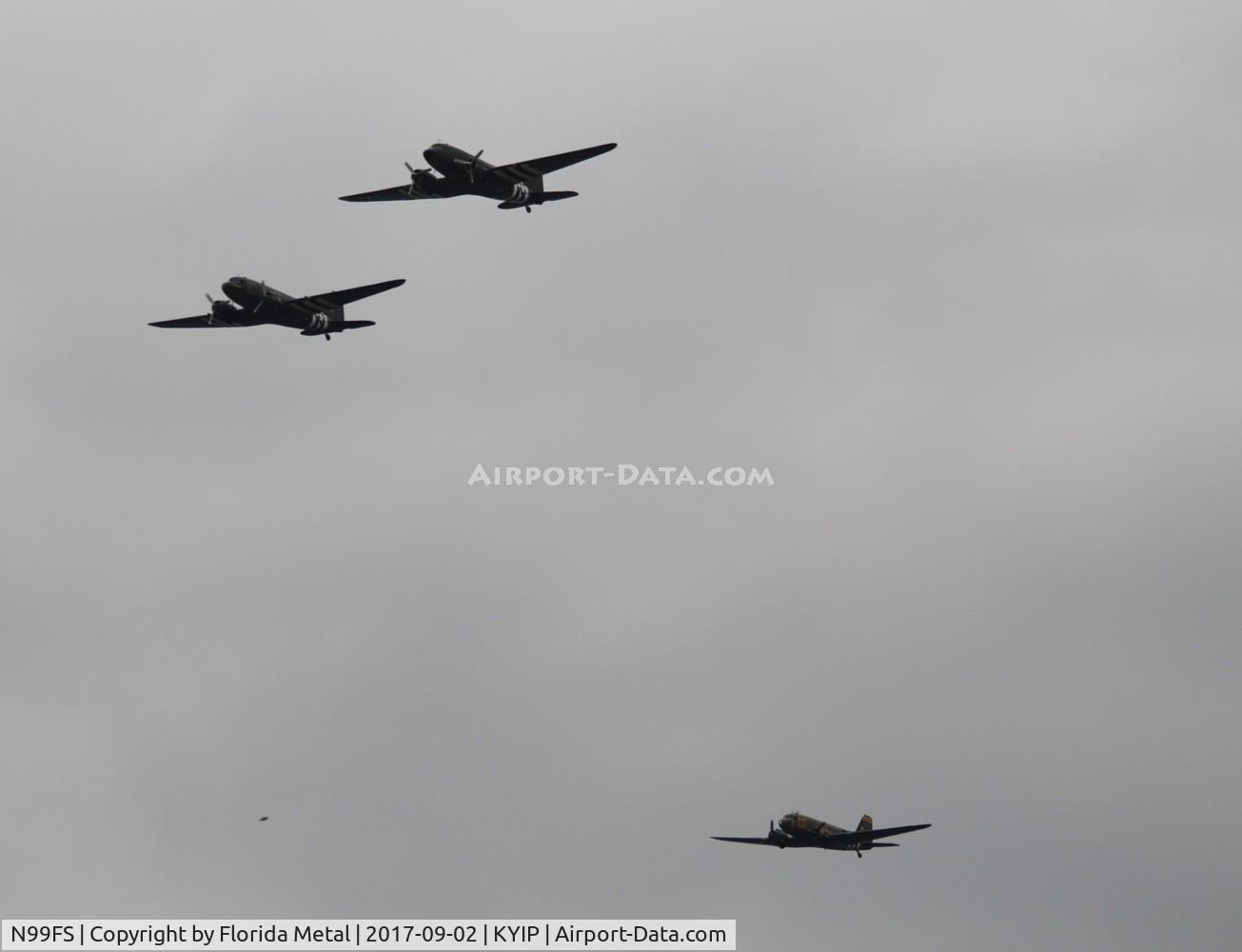 N99FS, Douglas DC-3 (C-47A) C/N 12425, Thunder Over Michigan 2017