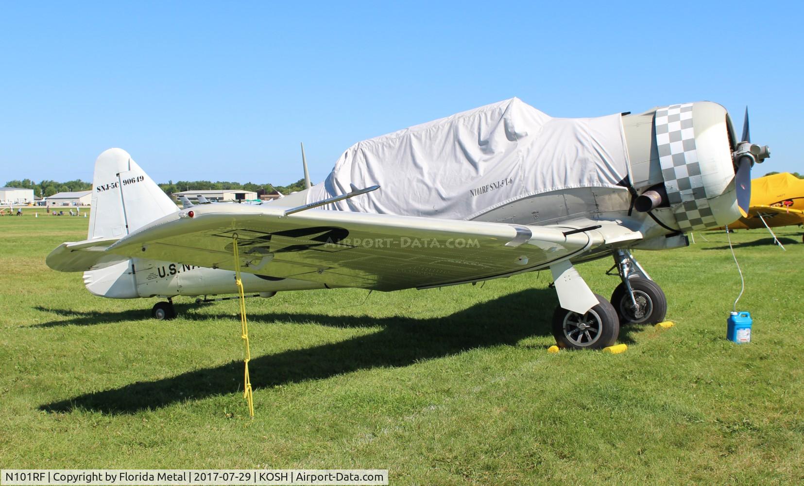 N101RF, 1942 North American SNJ-5 Texan Texan C/N 90649, OSH 2018