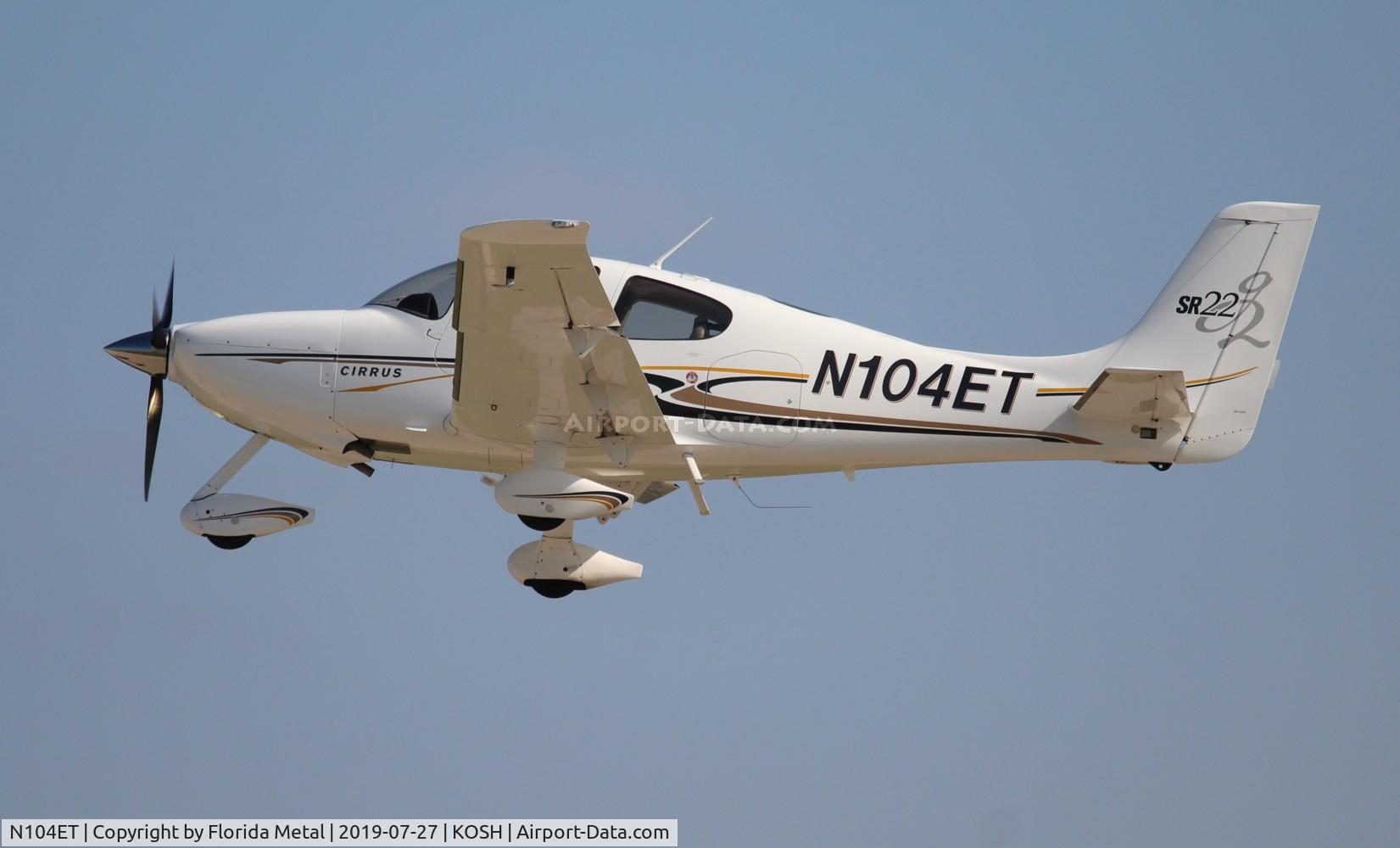 N104ET, 2004 Cirrus SR22 G2 C/N 1024, OSH 2019