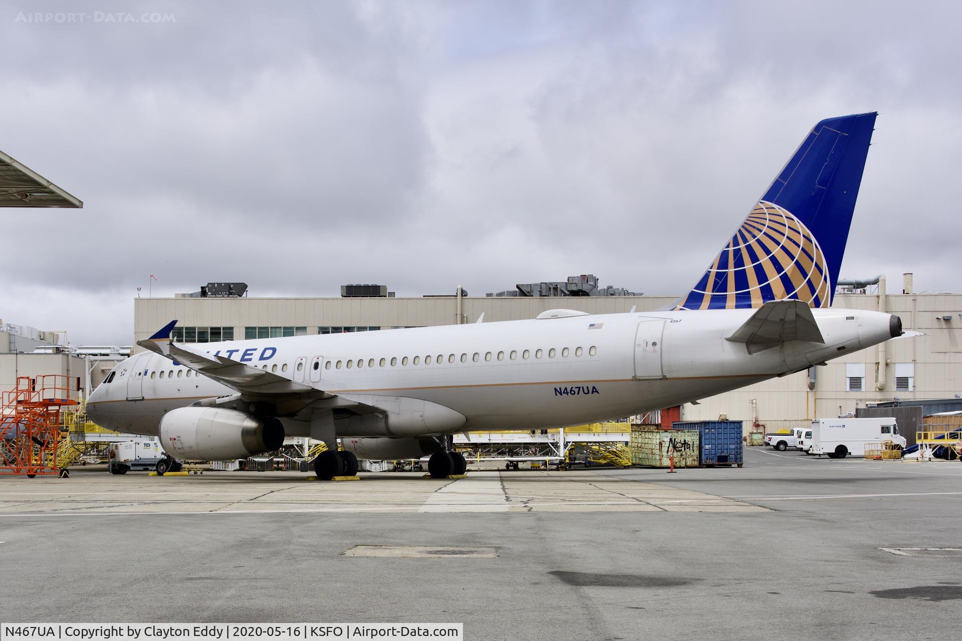 N467UA, 2000 Airbus A320-232 C/N 1359, SFO 2020.