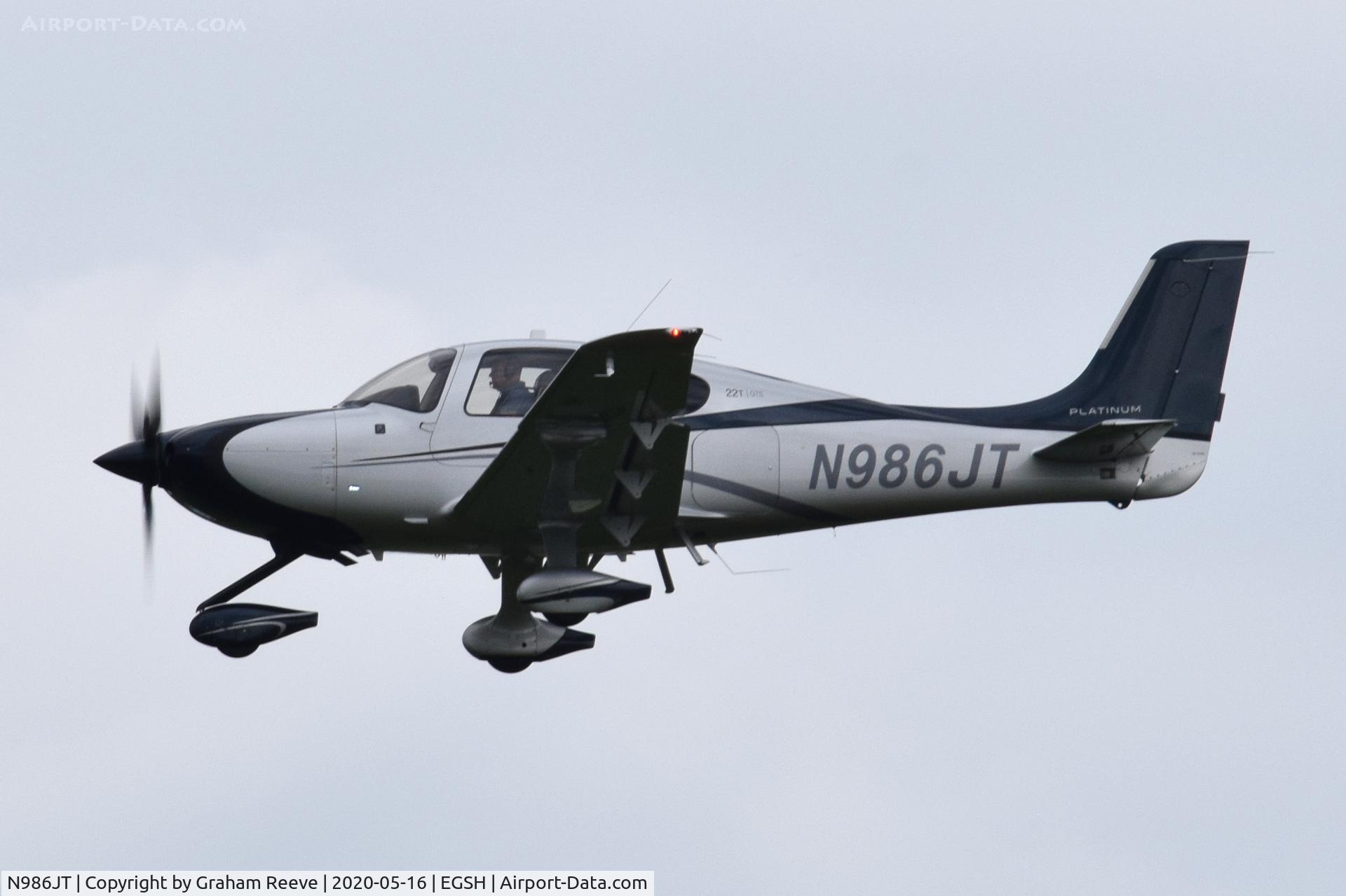 N986JT, 2014 Cirrus SR-22T GTS Platinum C/N 0937, On approach to Norwich.
