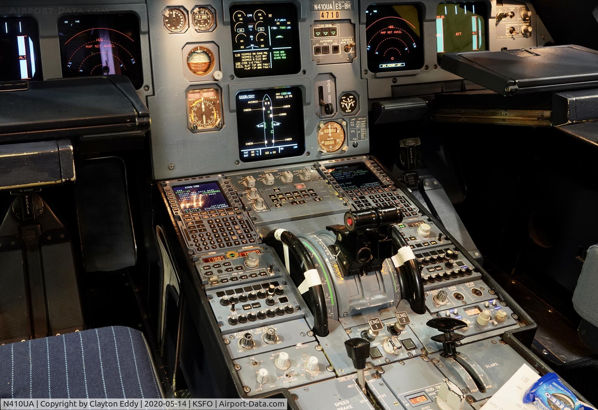 N410UA, 1994 Airbus A320-232 C/N 463, Flightdeck SFO 2020.