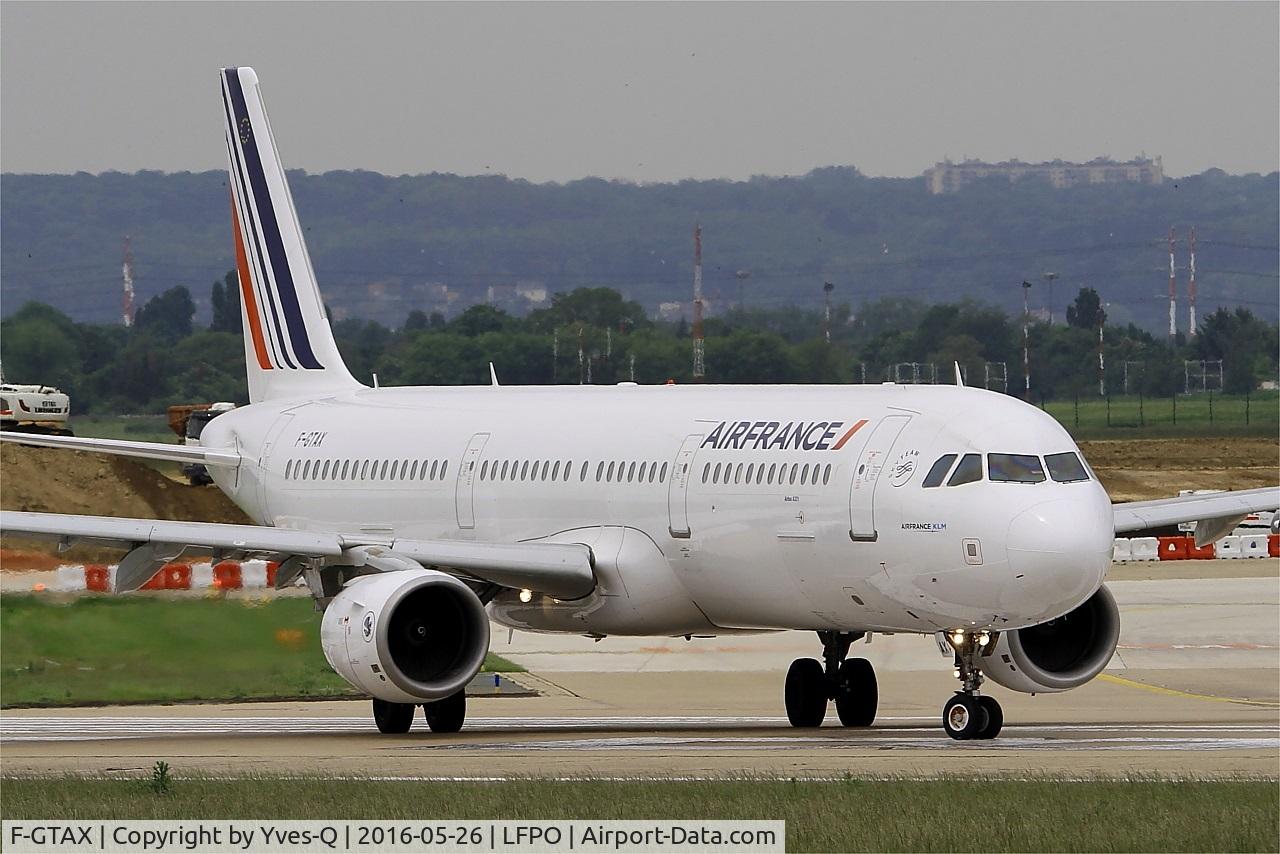 F-GTAX, 2009 Airbus A321-212 C/N 3930, Airbus A321-212, Lining up rwy 08, Paris-Orly airport (LFPO-ORY)