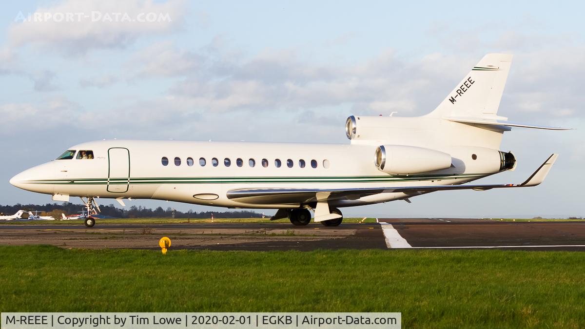 M-REEE, 2007 Dassault Falcon 7X C/N 008, Turning off after landing on runway 21 for the aircraft's private hangar.