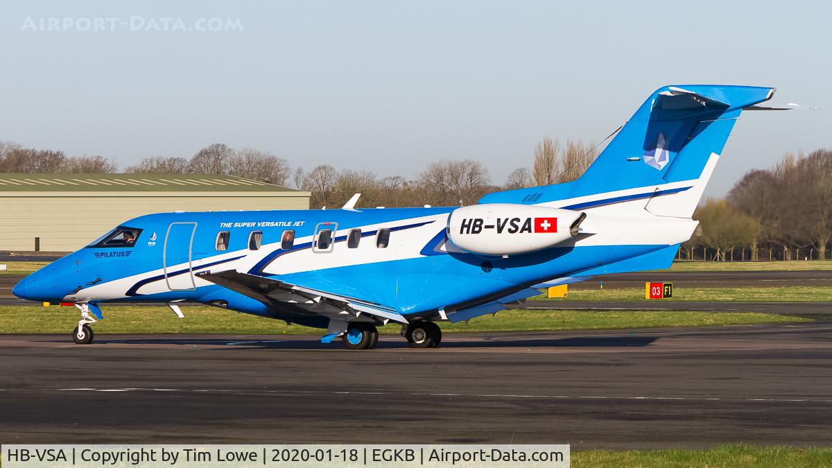 HB-VSA, 2017 Pilatus PC-24 C/N P03, Taxiing out of the Signature Apron for departure.
