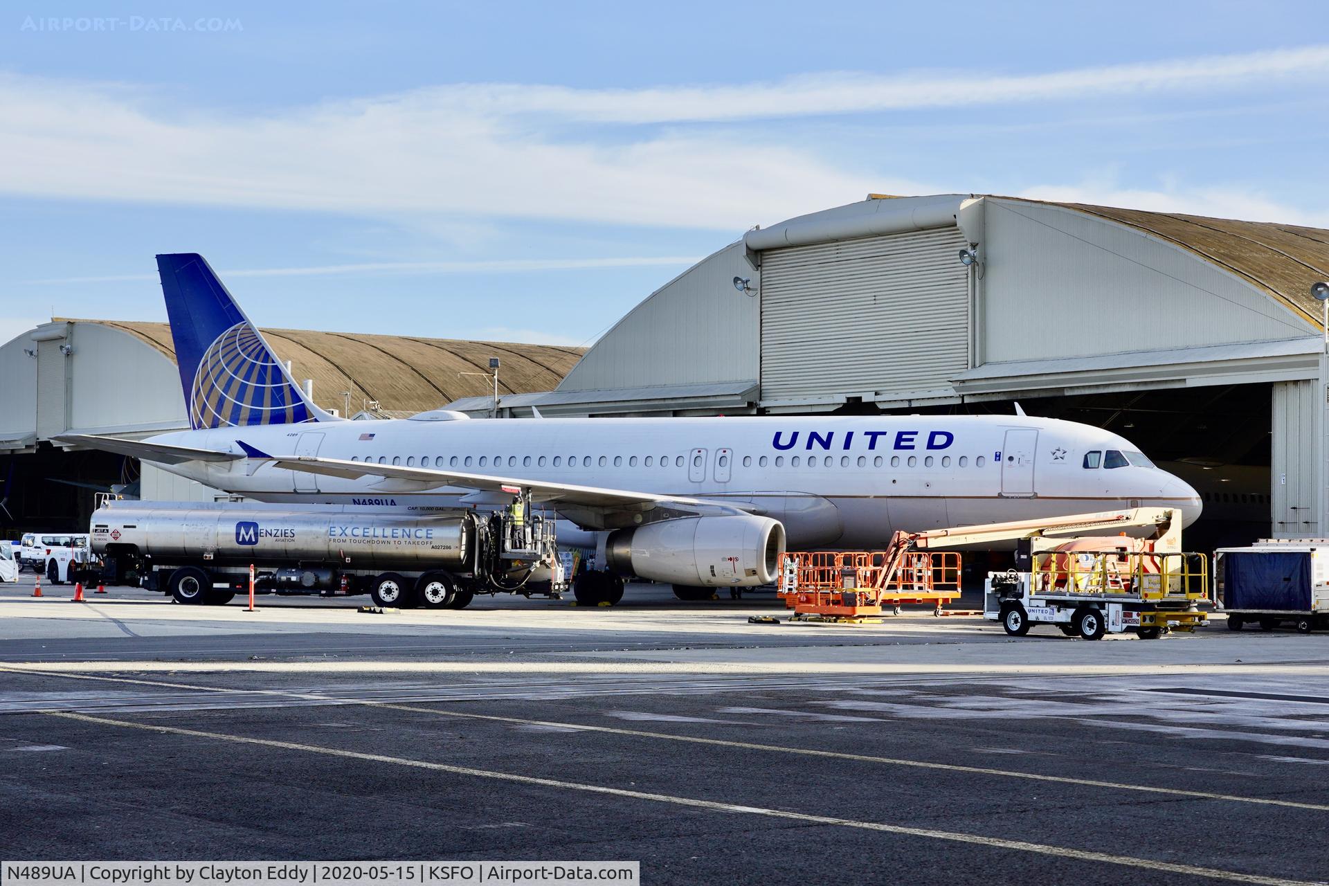 N489UA, 2002 Airbus A320-232 C/N 1702, SFO 2020.
