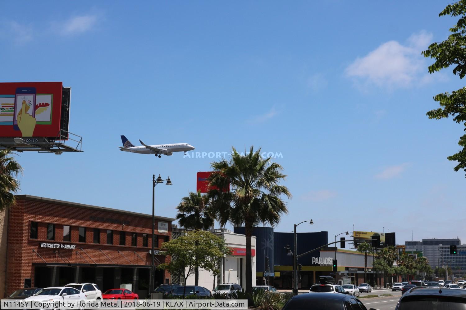 N114SY, 2014 Embraer 175LR (ERJ-170-200LR) C/N 17000410, LAX 2018