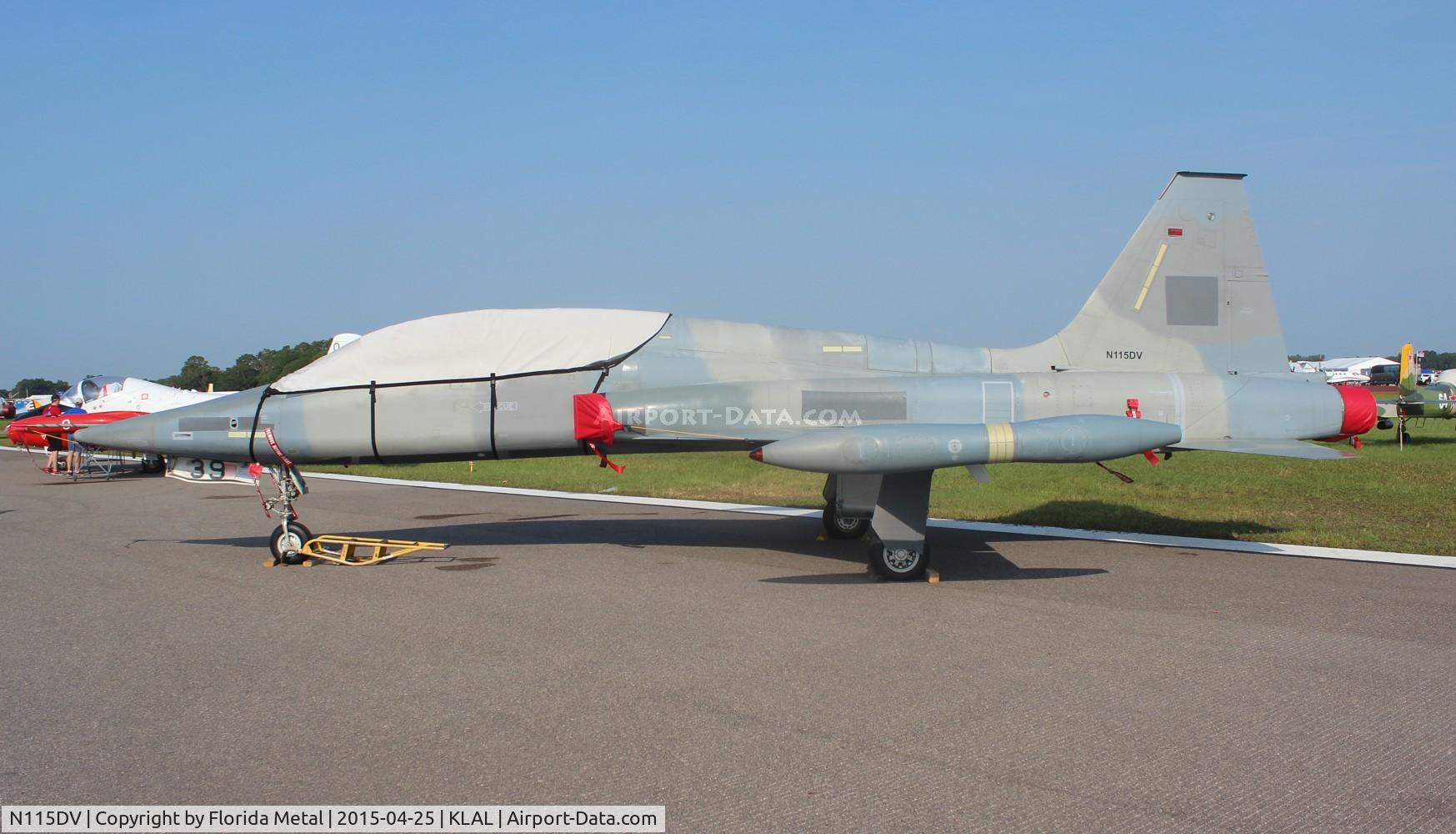 N115DV, Canadair CF-5D C/N 2039, SNF 2015