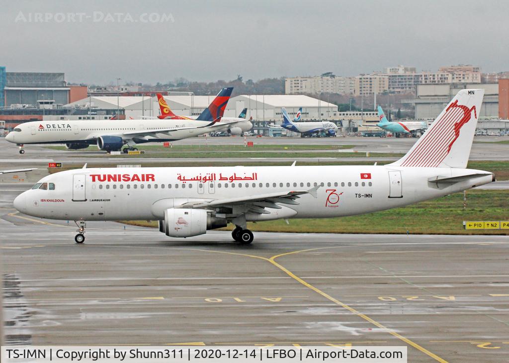 TS-IMN, 2000 Airbus A320-211 C/N 1187, Taxiing holding point rwy 32R for departure... Additional 70th anniversary sticker...