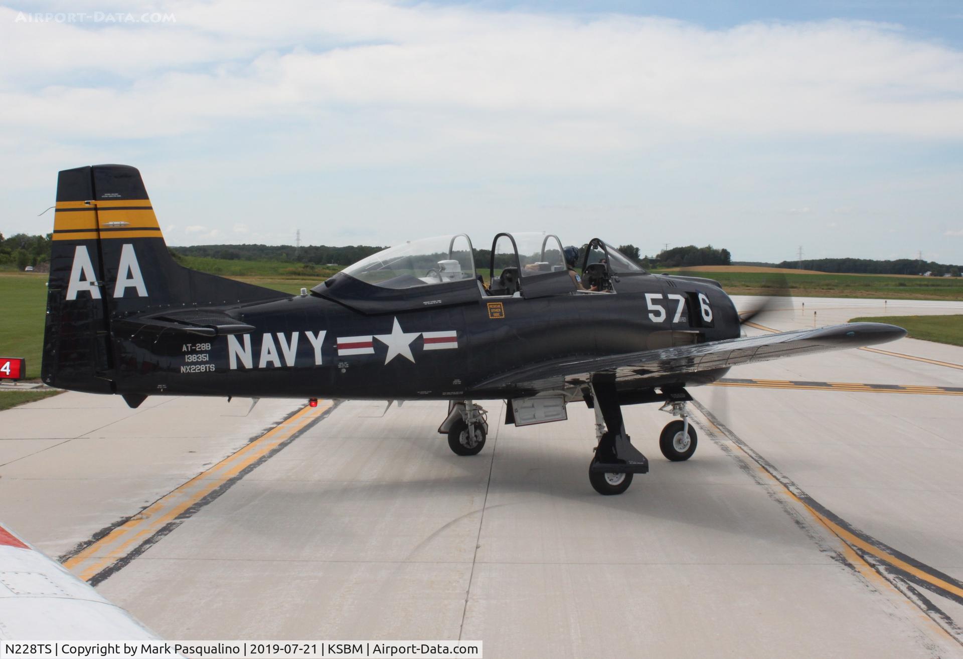 N228TS, 1954 North American T-28D Trojan C/N 200-422, North American T-28D