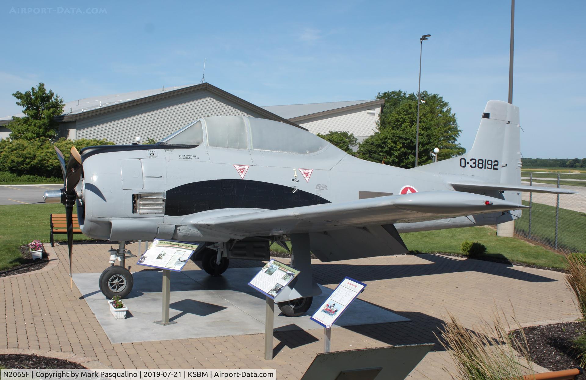 N2065F, 1955 North American T-28B Trojan C/N 200-263, North American T-28B