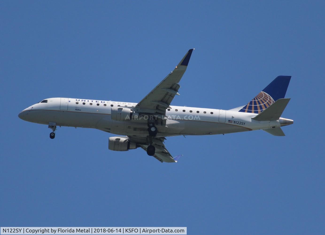N122SY, 2014 Embraer 175LR (ERJ-170-200LR) C/N 17000431, SFO 2018