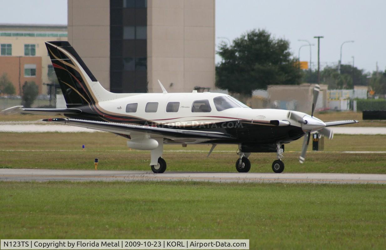 N123TS, 2005 Piper PA-46-500TP C/N 4697219, NBAA 2009
