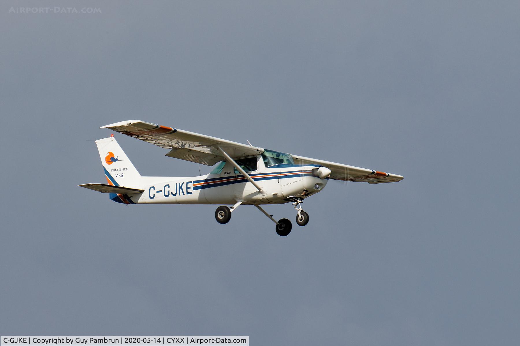 C-GJKE, 1981 Cessna 152 C/N 15284864, Landing on 19 for pilot briefing and departure to take part in 