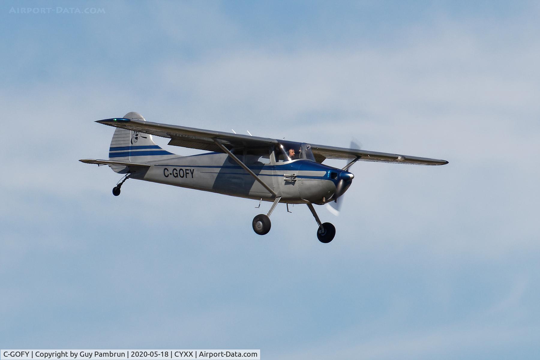 C-GOFY, 1949 Cessna 170A C/N 19215, Landing on 19 for pilot briefing and departure to take part in 