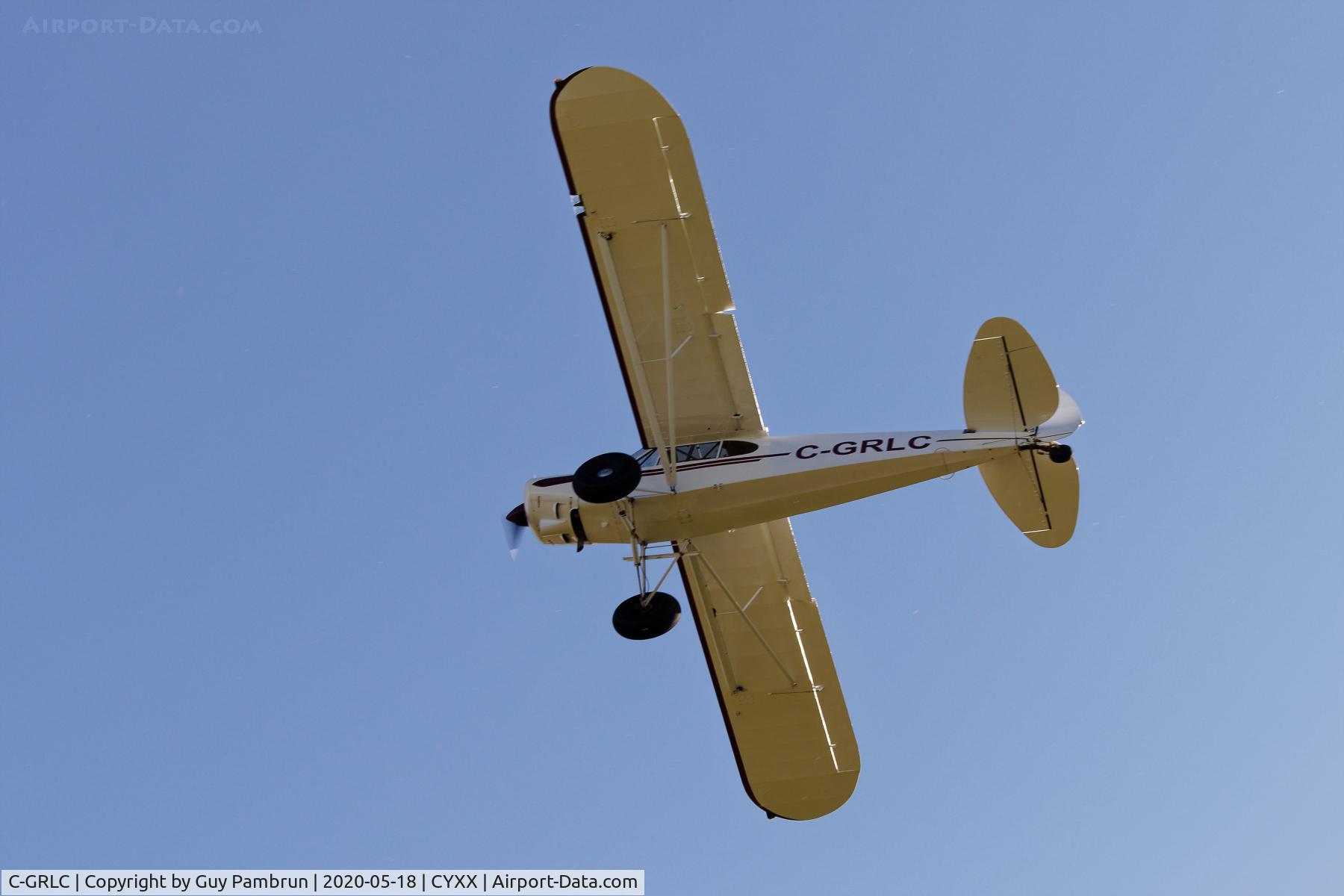 C-GRLC, 1954 Piper PA-18A-135 Super Cub C/N 18 3279, Landing on 19 for pilot briefing and departure to take part in 