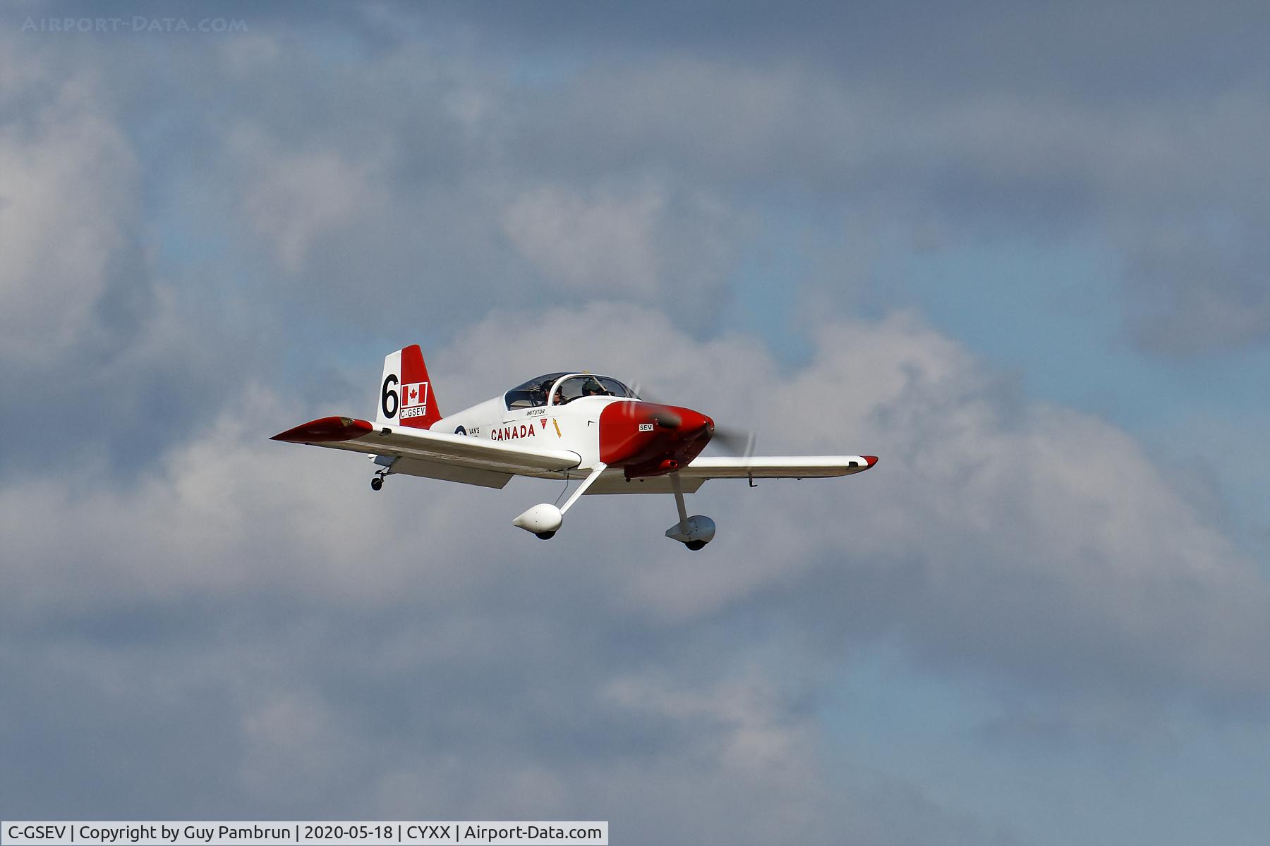 C-GSEV, 2002 Vans RV-6 C/N 24613, Landing on 19 for pilot briefing and departure to take part in 
