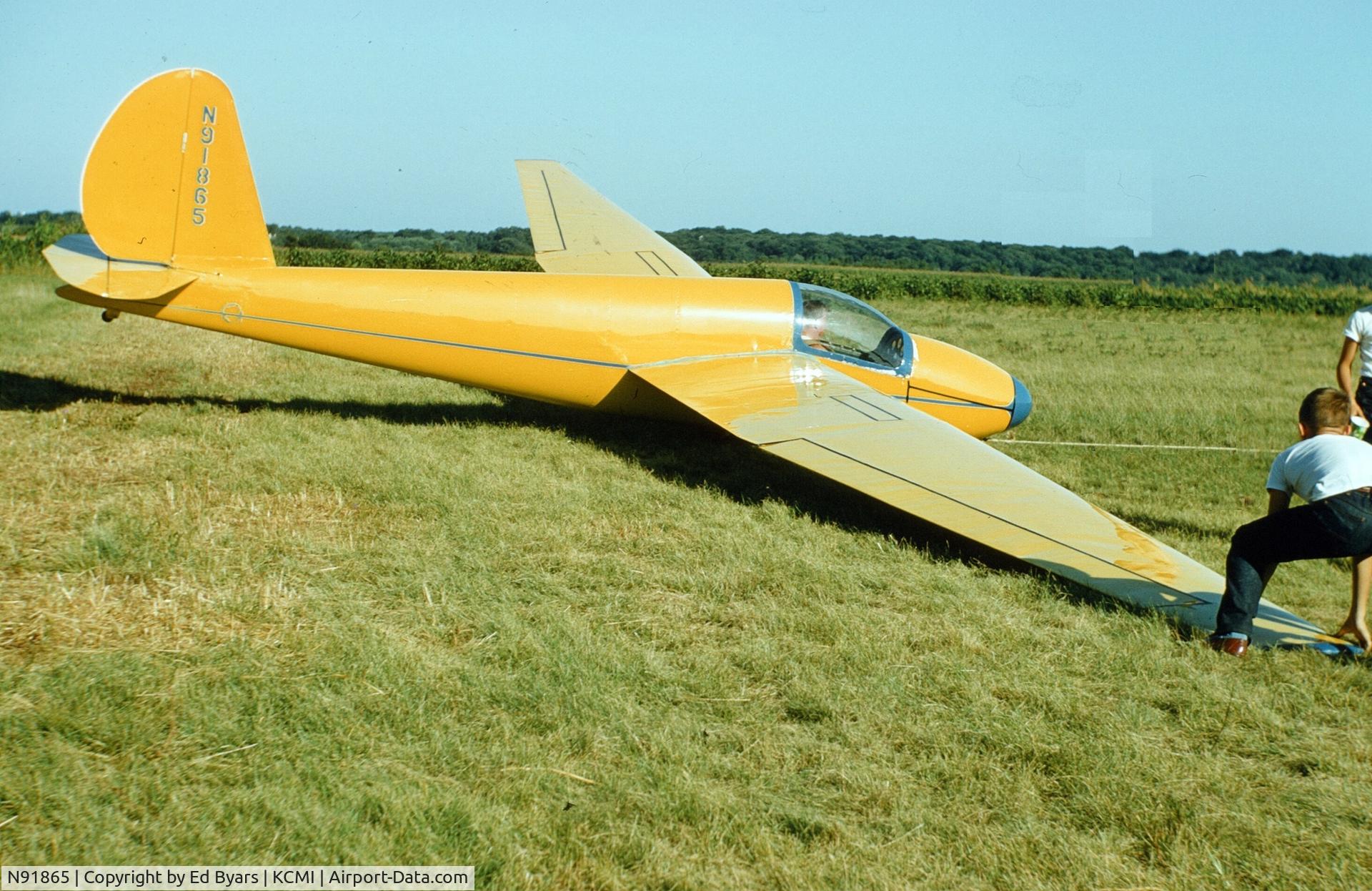N91865, 1956 Schweizer SGS 1-23D C/N 33, Photo from Illinois, late 1950s