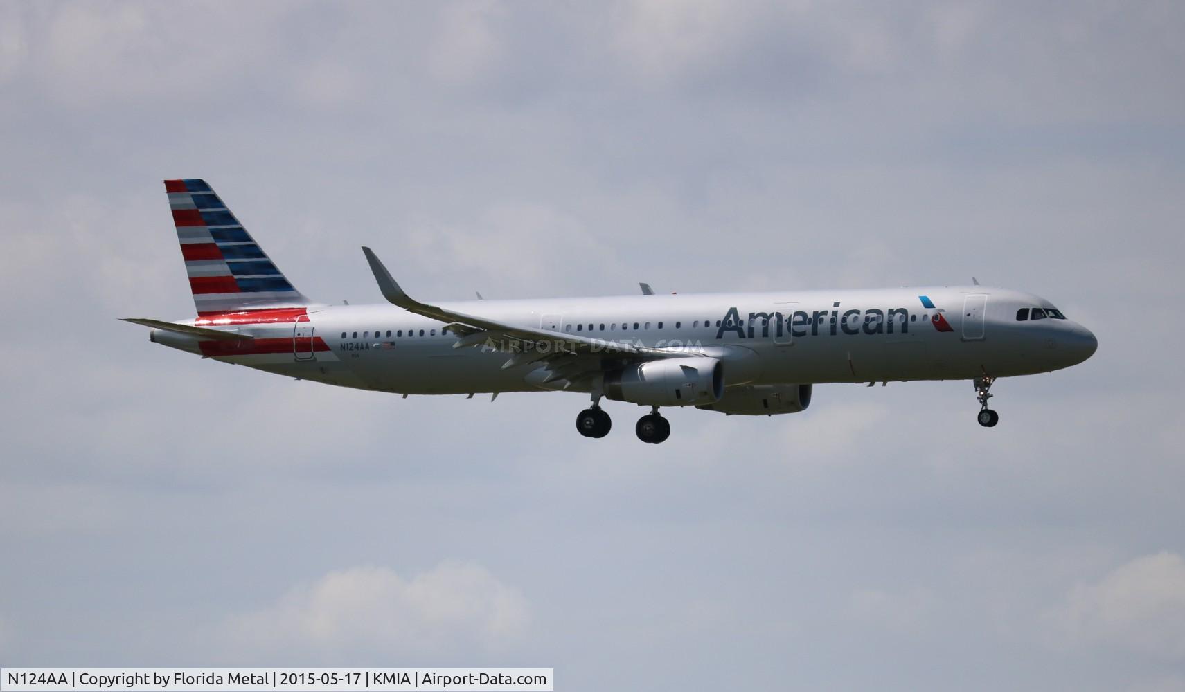 N124AA, 2014 Airbus A321-231 C/N 6271, MIA 2015