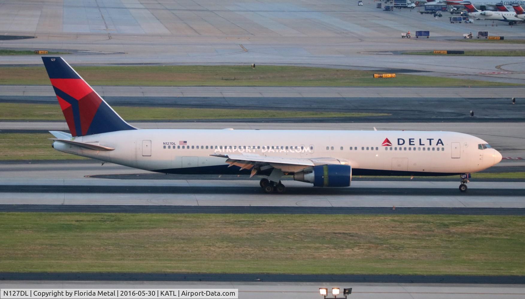 N127DL, 1988 Boeing 767-332 C/N 24077, ATL 2016