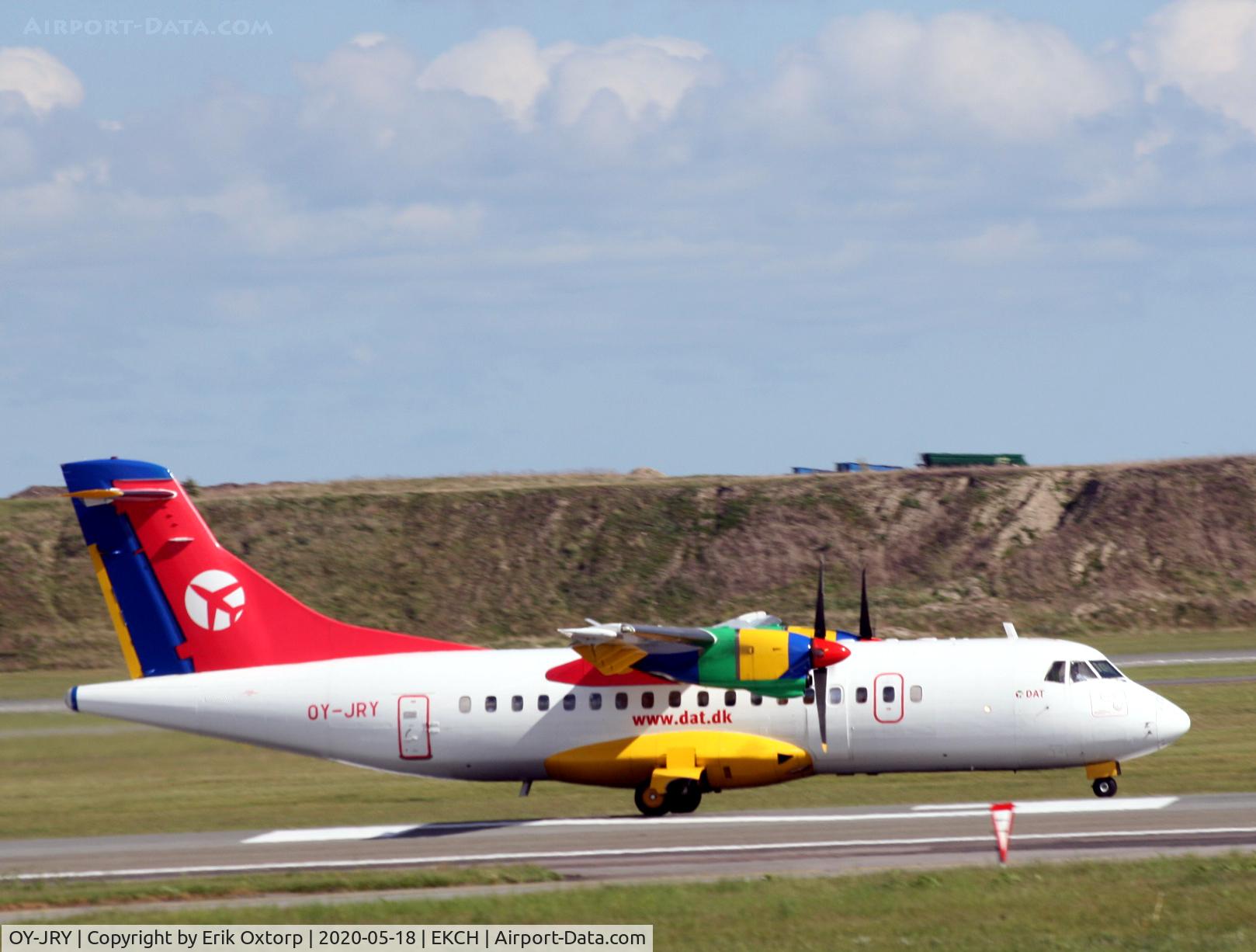 OY-JRY, 1987 ATR 42-320 C/N 063, OY-JRY taking off rw 22R