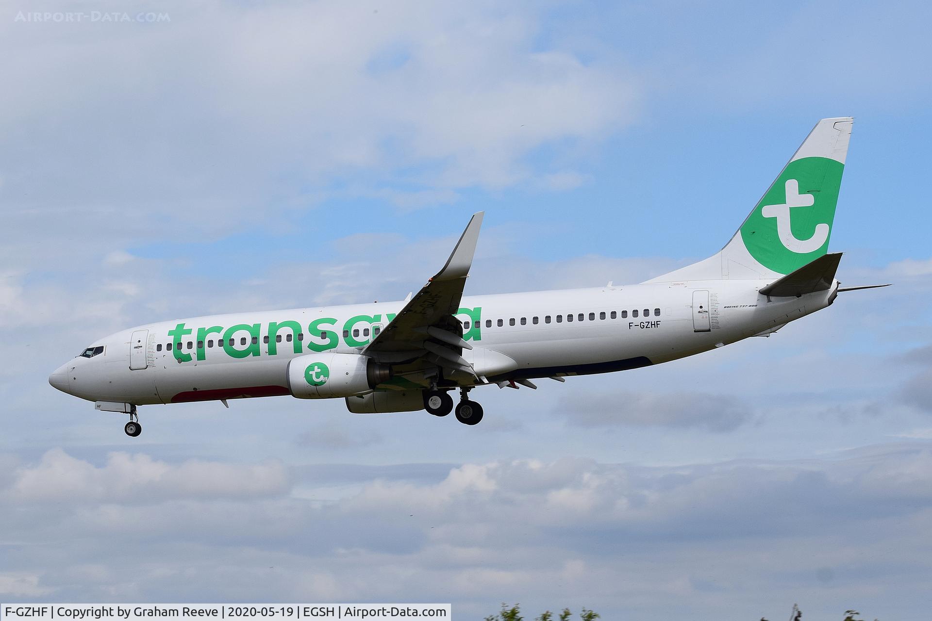 F-GZHF, 2009 Boeing 737-8K2 C/N 29677, Landing at Norwich.