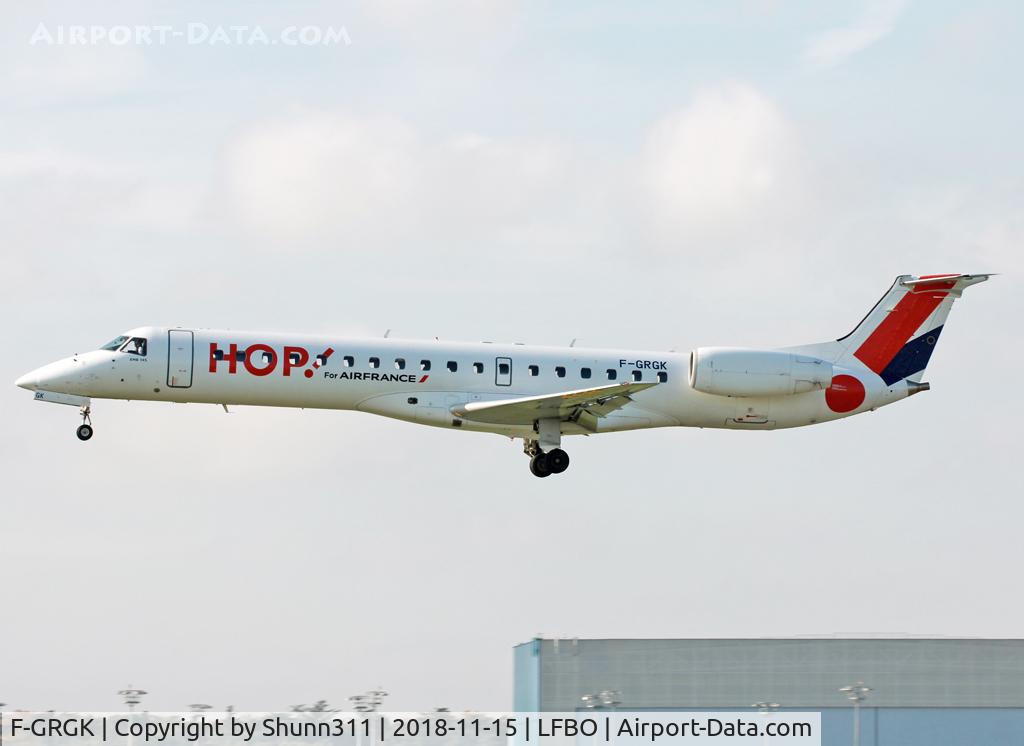 F-GRGK, 2000 Embraer EMB-145EU (ERJ-145EU) C/N 145324, Landing rwy 14R...