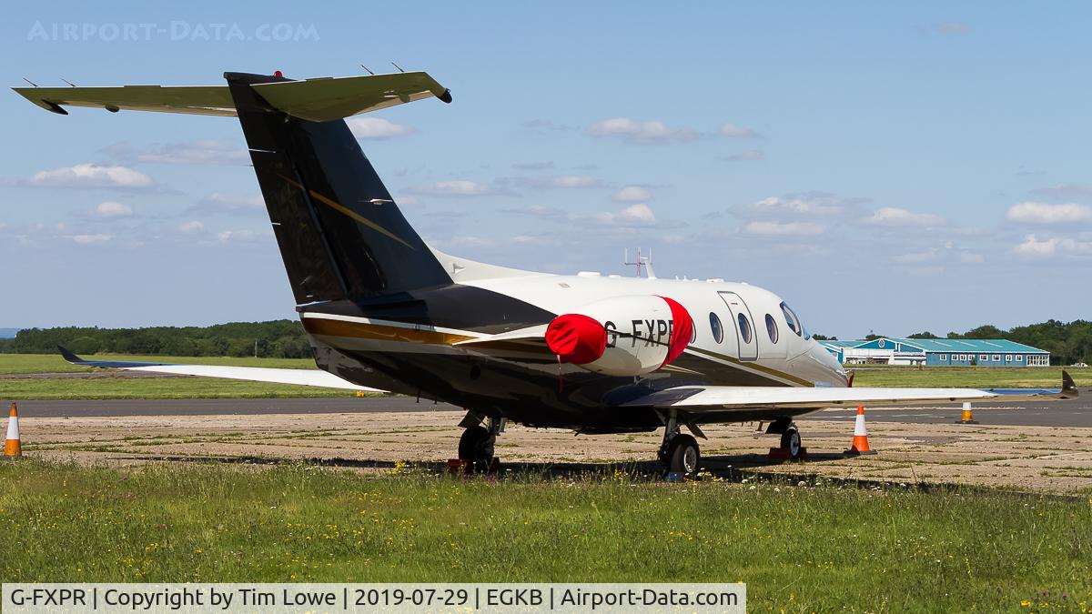 G-FXPR, 2006 Raytheon Beechjet 400A/Nextant N400XT C/N RK-468, Parked on the Signature Apron.