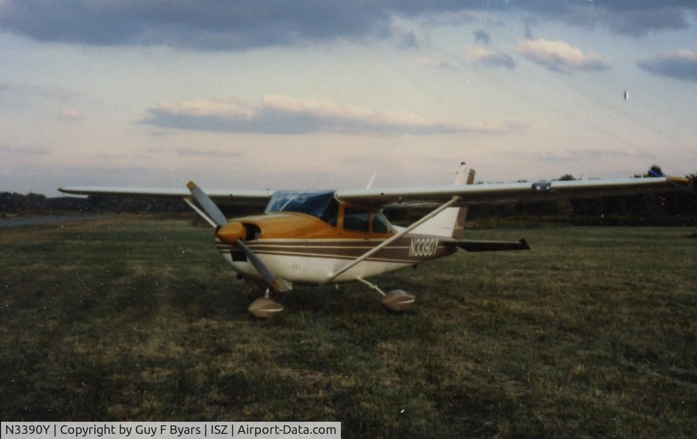 N3390Y, 1962 Cessna 182E Skylane C/N 18254390, Skylane at Cincinnati Blue Ash Airport, circa 1986