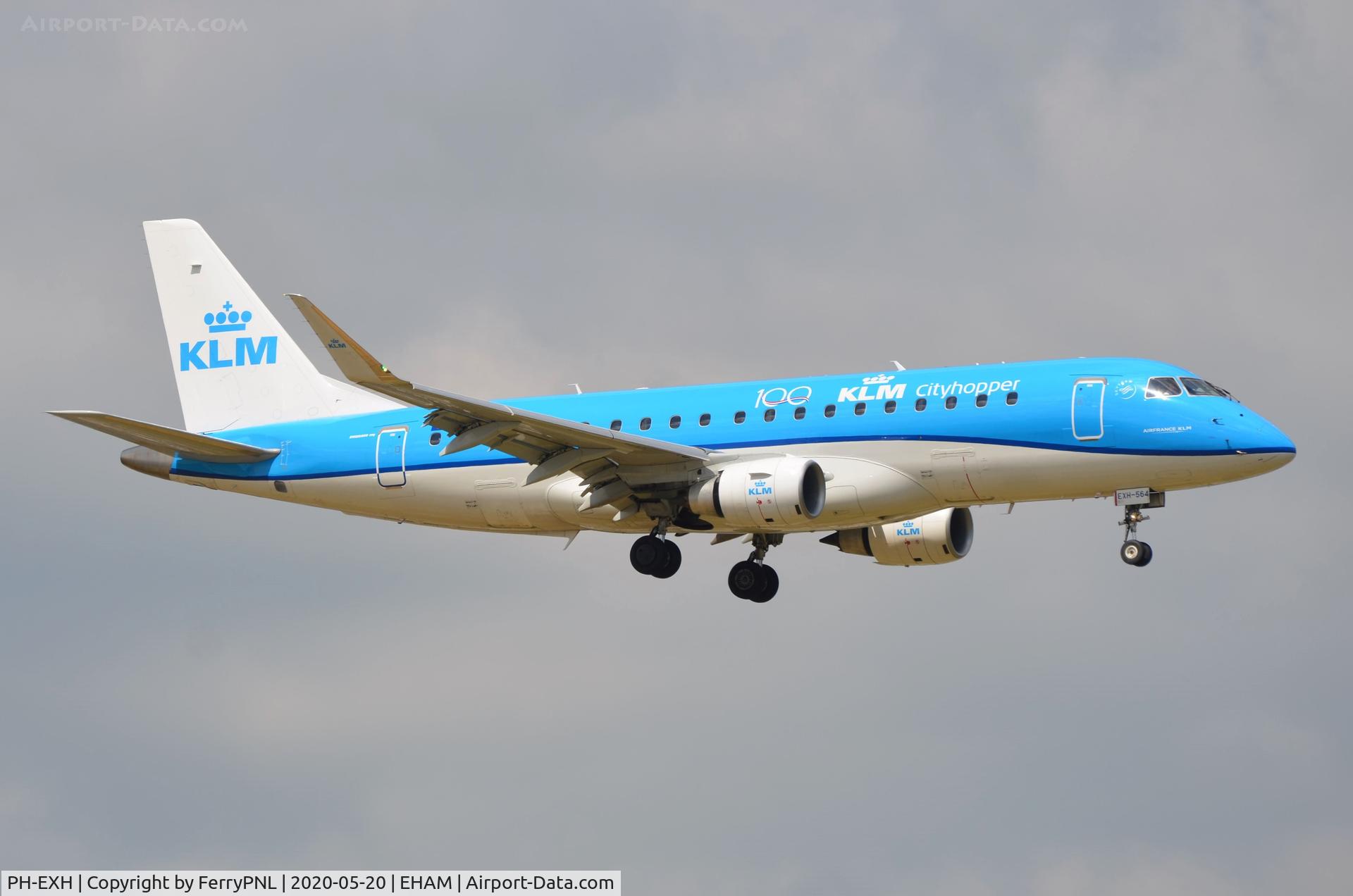 PH-EXH, 2016 Embraer 175STD (ERJ-170-200) C/N 17000564, KLM Cityhopper arriving