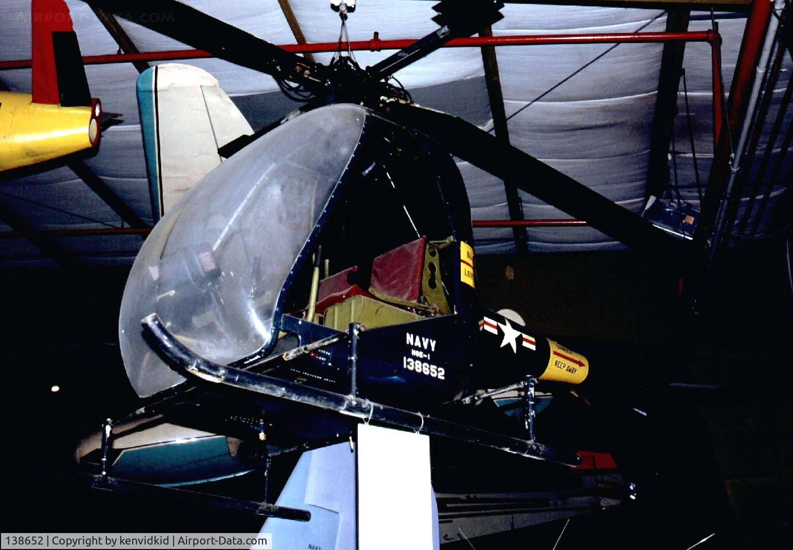 138652, 1954 Hiller HOE-1 Hornet C/N 5, At the National Air & Space Museum's Paul Garber Restoration Facility.