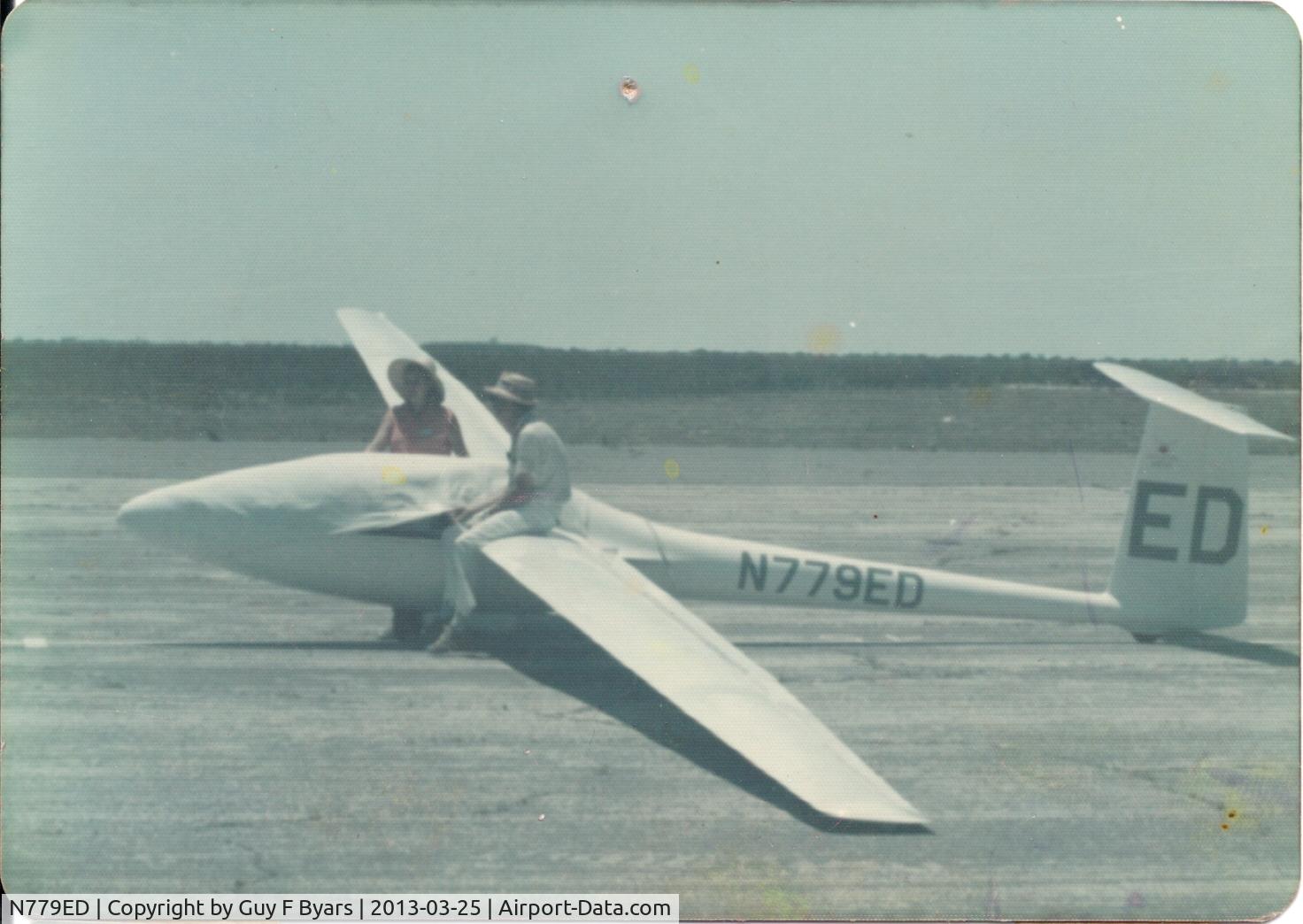 N779ED, 1969 Glasflugel Kestrel C/N 6, Hobbs NM Circa 1972