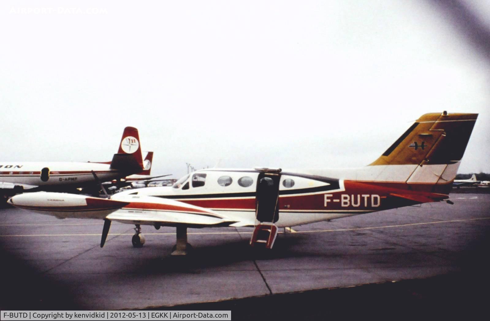 F-BUTD, 1970 Cessna 421B Golden Eagle C/N 421B0031, Early 1970's, pre satellite and north terminals.