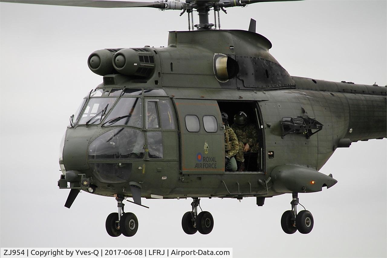 ZJ954, Westland Puma HC.2 C/N 1310, Westland SA-330E Puma HC2, Landing, Landivisiau Naval Air Base (LFRJ) Tiger Meet 2017