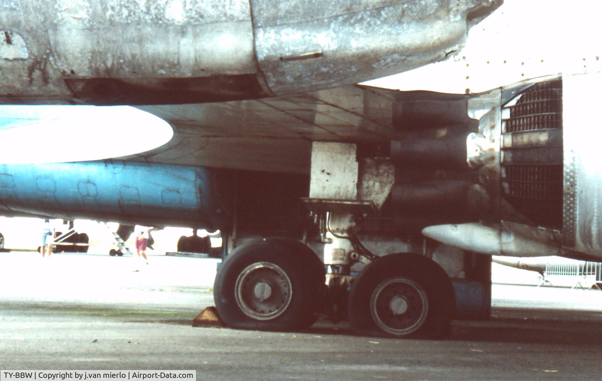 TY-BBW, 1961 Boeing 707-321 C/N 18084, scan slide