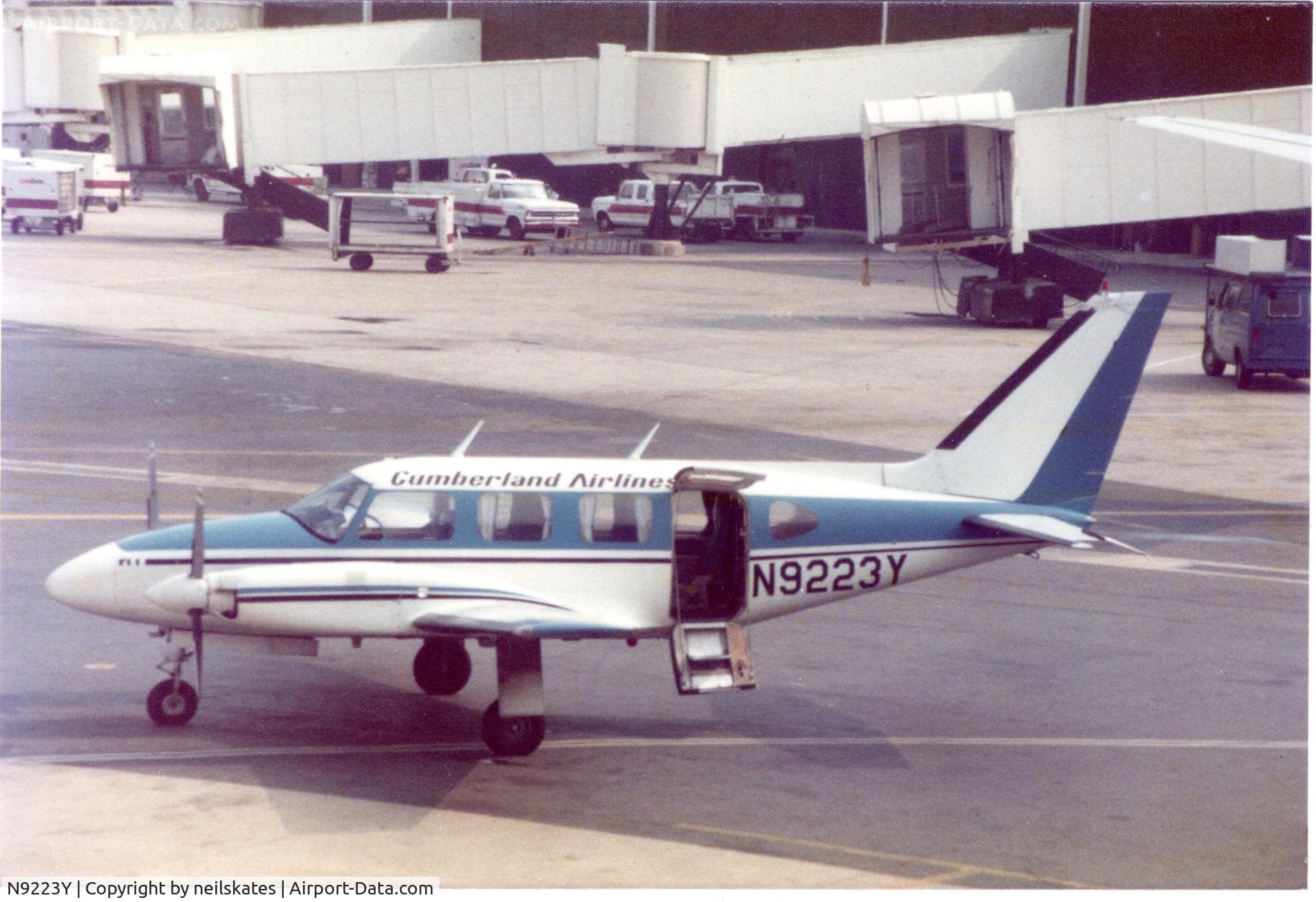N9223Y, Piper PA-31-310 Navajo C/N 31289, Scanned