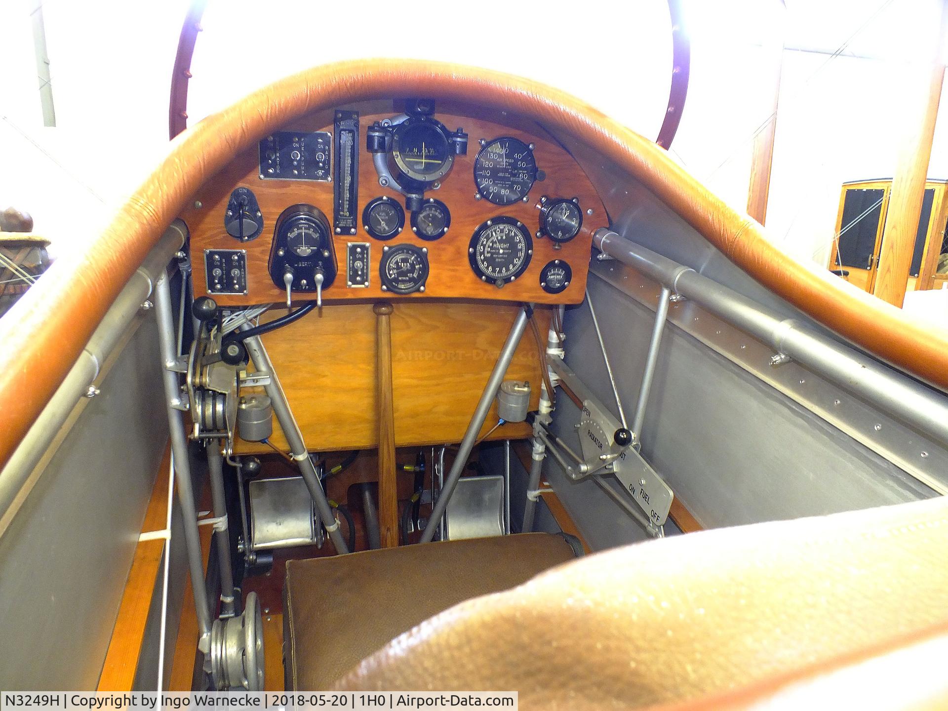N3249H, 2006 Crawford J H DH-4M2A C/N 3, Airco / De Havilland D.H.4M2A, rebuilt by J.H. Crawford with a Ford-engine in 2006 at the Aircraft Restoration Museum at Creve Coeur airfield, Maryland Heights MO  #c